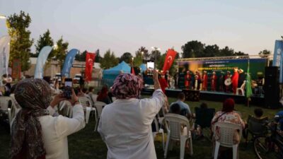 Kocaeli Büyükşehir Belediyesinin yaz etkinlikleri kapsamında Derince Sağlıklı Yaşam Parkı’nda