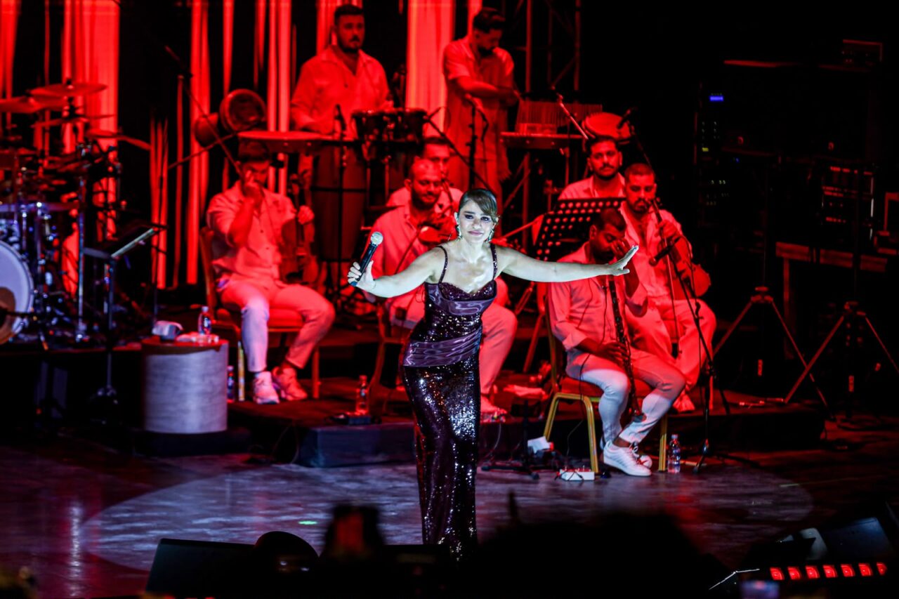 Derya Bedavacı’dan Bursa’da Unutulmaz Festival Gecesi 2 Bülten Medya -