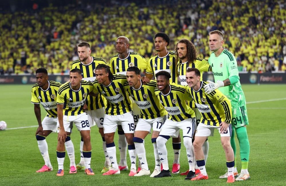 Fenerbahçe, UEFA Şampiyonlar Ligi 2. eleme turunda evinde 1-0 kazandığı