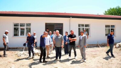 Balıkesir’in Gömeç ilçesinde; Gömeç protokolü, Karaağaç Mahallesi’nde yapımı tamamlanma aşamasına