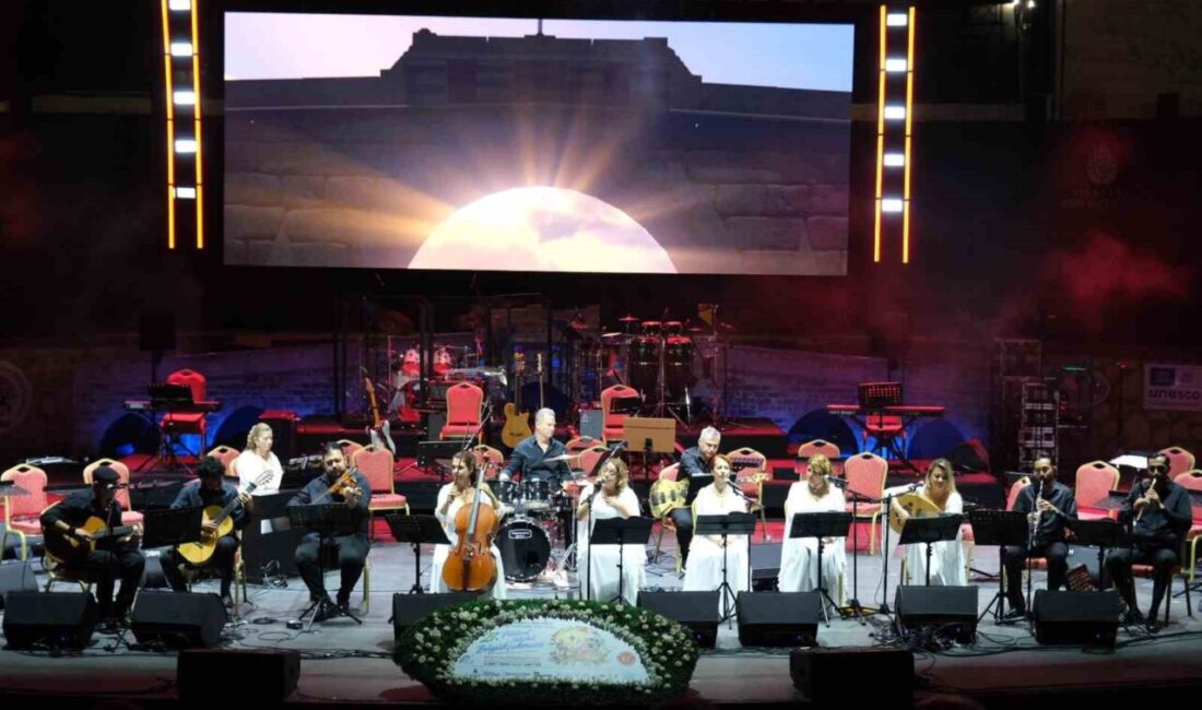 Grup Köprü, festival sahnesinde kültürleri aynı ezgide buluşturdu 27. Uluslararası İstanbul Büyükçekmece Kültür ve Sanat Festivali’nde sahne alan