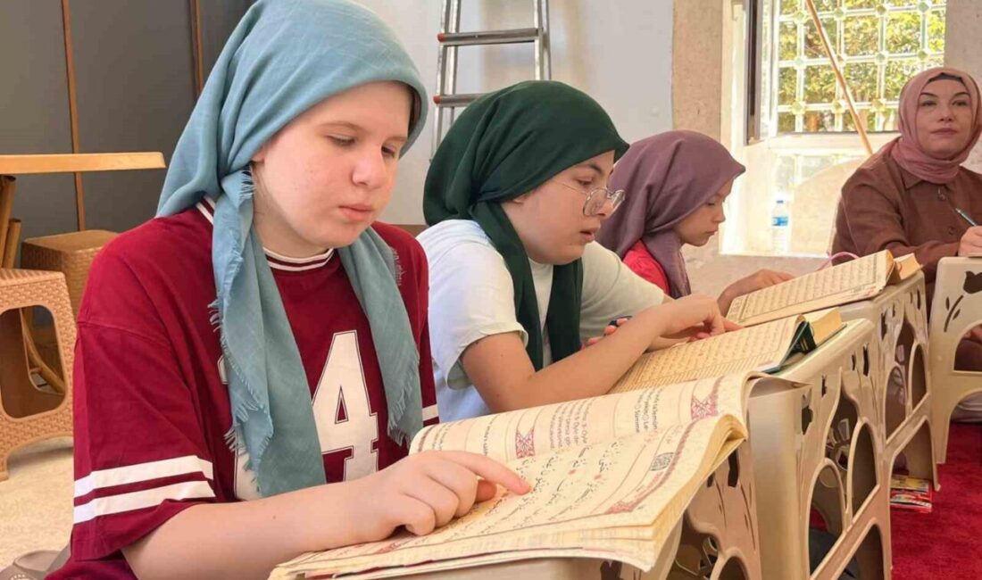 Tekirdağ’ın Hayrabolu ilçesinde düzenlenen yaz Kur’an-ı Kerim kurslarına bu yıl
