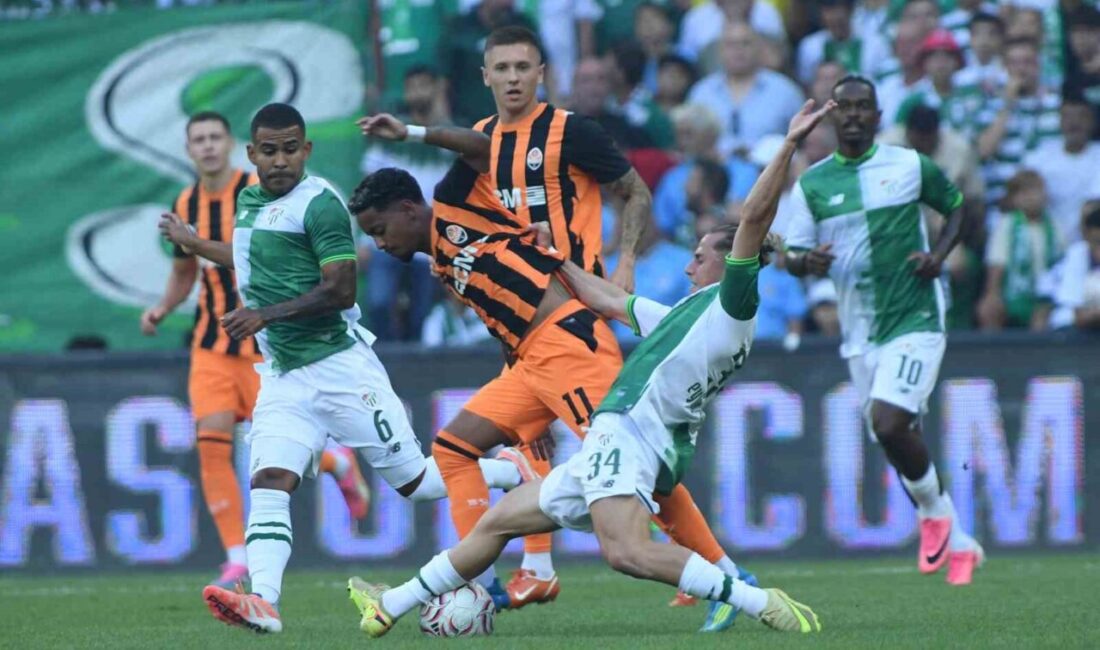 Golsüz prova Bursaspor 2026-2027 sezon öncesi taraftarlarının önündeki ilk maçında Shakhtar Donetsh