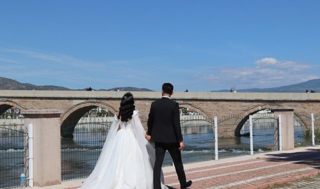 Horlamak hem boşanma hem tazminat sebebi Bir boşanma davasının temyiz müracaatını değerlendiren Yargıtay’dan uykusunda horlayan ve