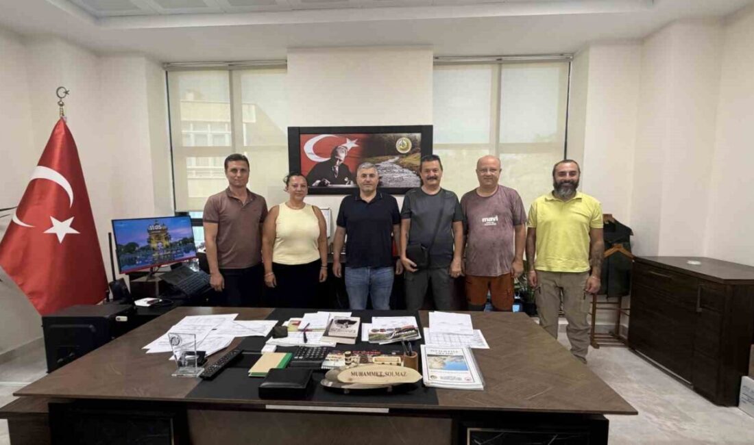 İDA SAR’dan Edremit Orman İşletme Müdürü Solmaz’a ziyaret Balıkesir’in Edremit ilçesinde İDA SAR Arama Kurtarma Derneği üyeleri, Edremit