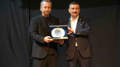 Bursa Gazeteciler Cemiyeti (BGC) tarafından düzenlenen Gazetecilik Başarı Ödülleri’nde İhlas