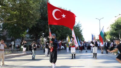 İnegöl Belediyesi’nin bu yıl 39’uncusunu düzenlediği Uluslararası Kültür Sanat Festivali,