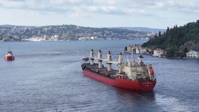 İstanbul Boğazı’nda Fatih Sultan Mehmet Köprüsü ile Kanlıca açıklarında makine