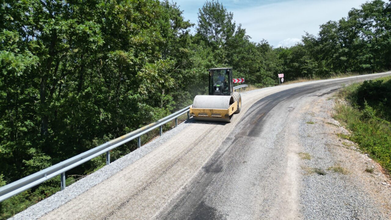 İznik'te yollar yenileniyor 1 Bülten Medya -