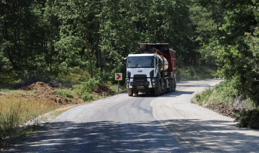 İznik’te yollar yenileniyor Bursa Büyükşehir Belediyesi, İznik'in Aydınlar ve Derbent mahallelerinde toplam 4