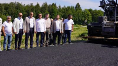 İznik-Gölcük bağlantı yolu Hacıosman mevkiinde, Bursa Büyükşehir Belediyesi tarafından sıcak