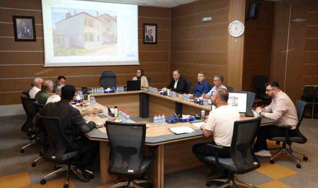 Kocaeli’de çevreyi kirleten 2 firmaya 5,4 milyon lira ceza Kocaeli’de çevre mevzuatına aykırı faaliyet gösteren 2 firmaya toplam 5