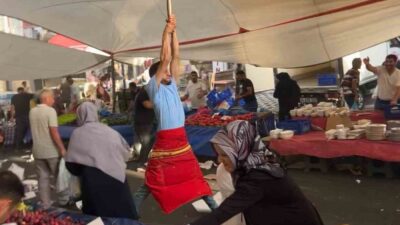 İstanbul Sultanbeyli’de etkili olan kuvvetli rüzgar sırasında ilginç anlar yaşandı.