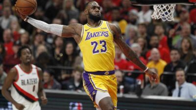 NBA efsanesi LeBron James, kariyerinde yeni bir sayfa açtı. 41