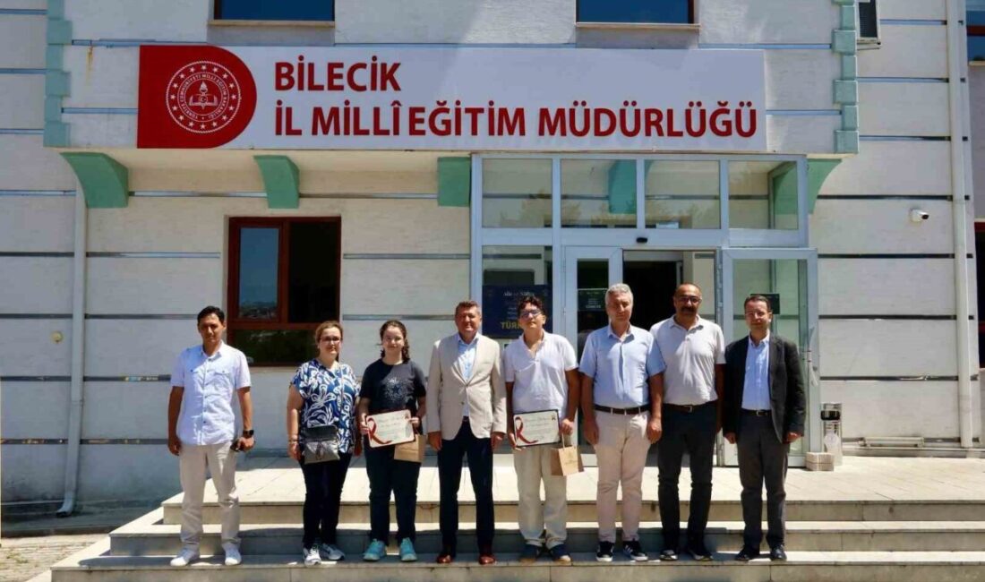 LGS’de dereceye giren öğrenciler ödüllendirildi Bilecik’te Liselere Geçiş Sistemi (LGS) kapsamında dereceye giren öğrenciler ödüllendirildi.