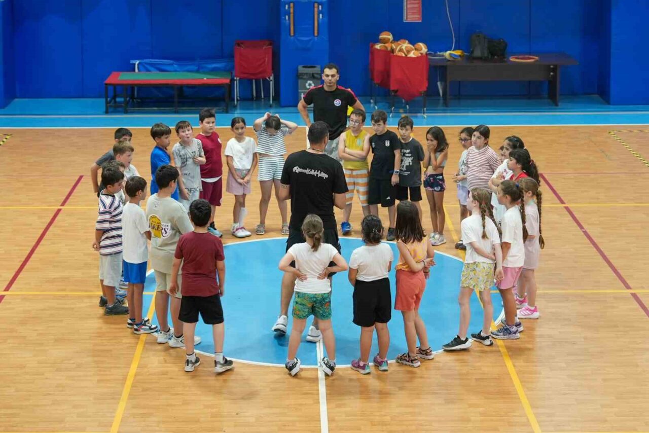 Maltepe Belediyesi’nin çocukların spora eşit şartlarda erişebilmesi amacıyla ücretsiz düzenlediği