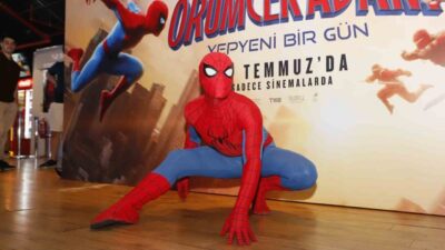 McDonald’s Türkiye, sinema dünyasının kahramanlarından Örümcek Adam’ı yeni filmi “Örümcek