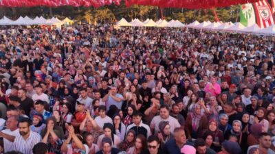 Türkiye’nin dört bir yanından gelen vatandaşlar, 3. Samsunlular Kültür Festivali