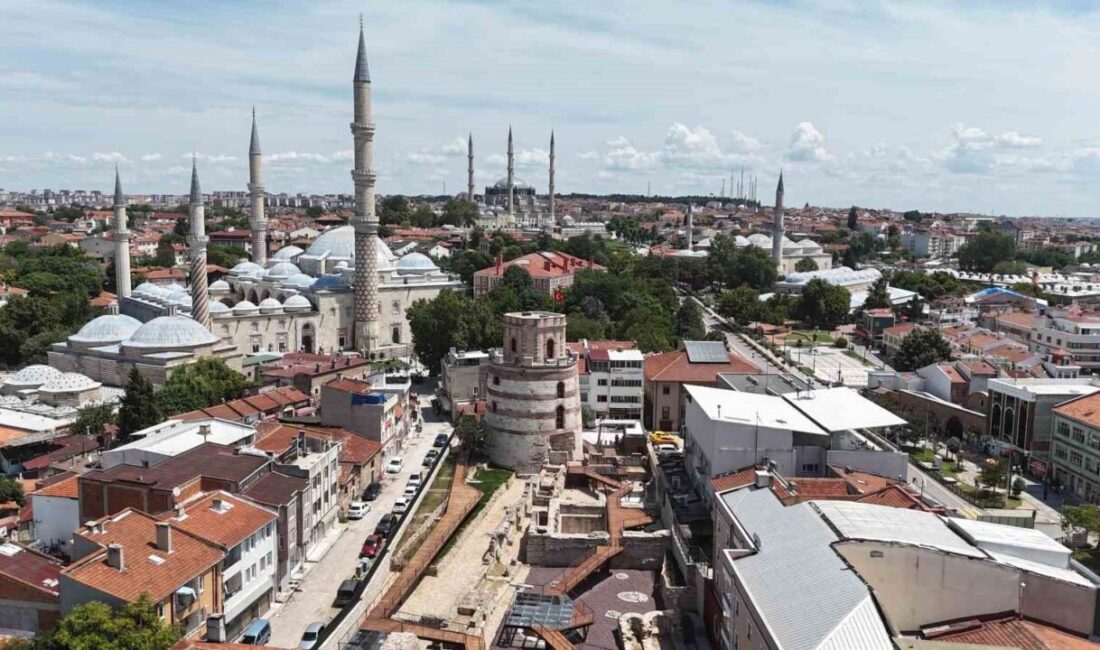 Sanat tarihçisi Prof. Dr. Engin Beksaç, Edirne’deki Makedon Kulesi’nin Hadrian