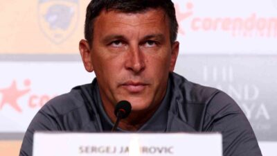 Sergej Jakirovic: “Premier Lig’deki yolculuğumuzda iyimserim” Hull City Teknik Direktörü Sergej Jakirovic, Premier Lig’deki yolculukları için