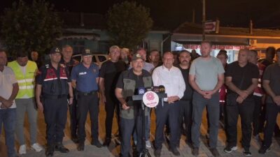 Balıkesir’in Susurluk ilçesinde çıkan orman yangınına havanın kararmasının ardından da