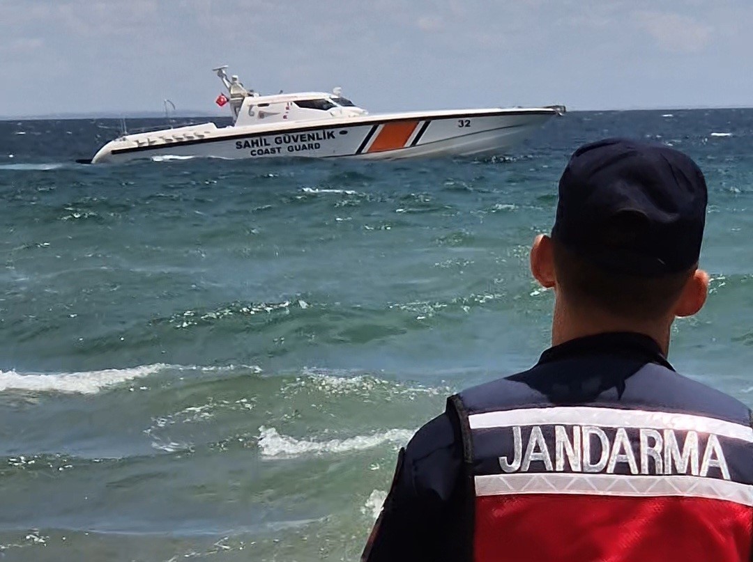 Tekirdağ'da etkili olan olumsuz hava ve deniz koşulları nedeniyle Süleymanpaşa,