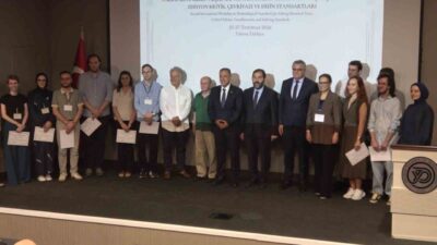 Yalova’da Halil İnalcık Osmanlı Tarihi Araştırmaları Enstitüsü’nce düzenlenen “Tarihî Metinlerin
