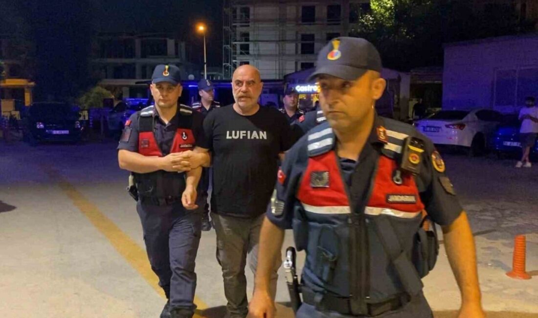 Ünlü Yönetmene Uyuşturucu Operasyonu Bursa'nın İnegöl ilçesinde düzenlenen jandarma operasyonunda gözaltına alınan yönetmen Ezel