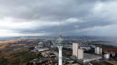 Meteoroloji uzmanlarının sağanak yağış uyarılarının ardından İstanbul’da etkisini gösteren olumsuz