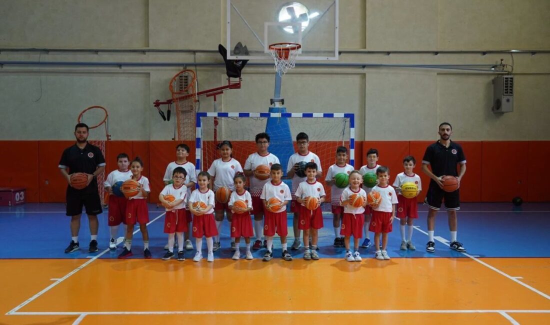 Yaz spor okullarına yoğun ilgi! Bilecik Belediyesi’nin yaz spor okulları, yüzlerce çocuğu sporla buluşturarak hem