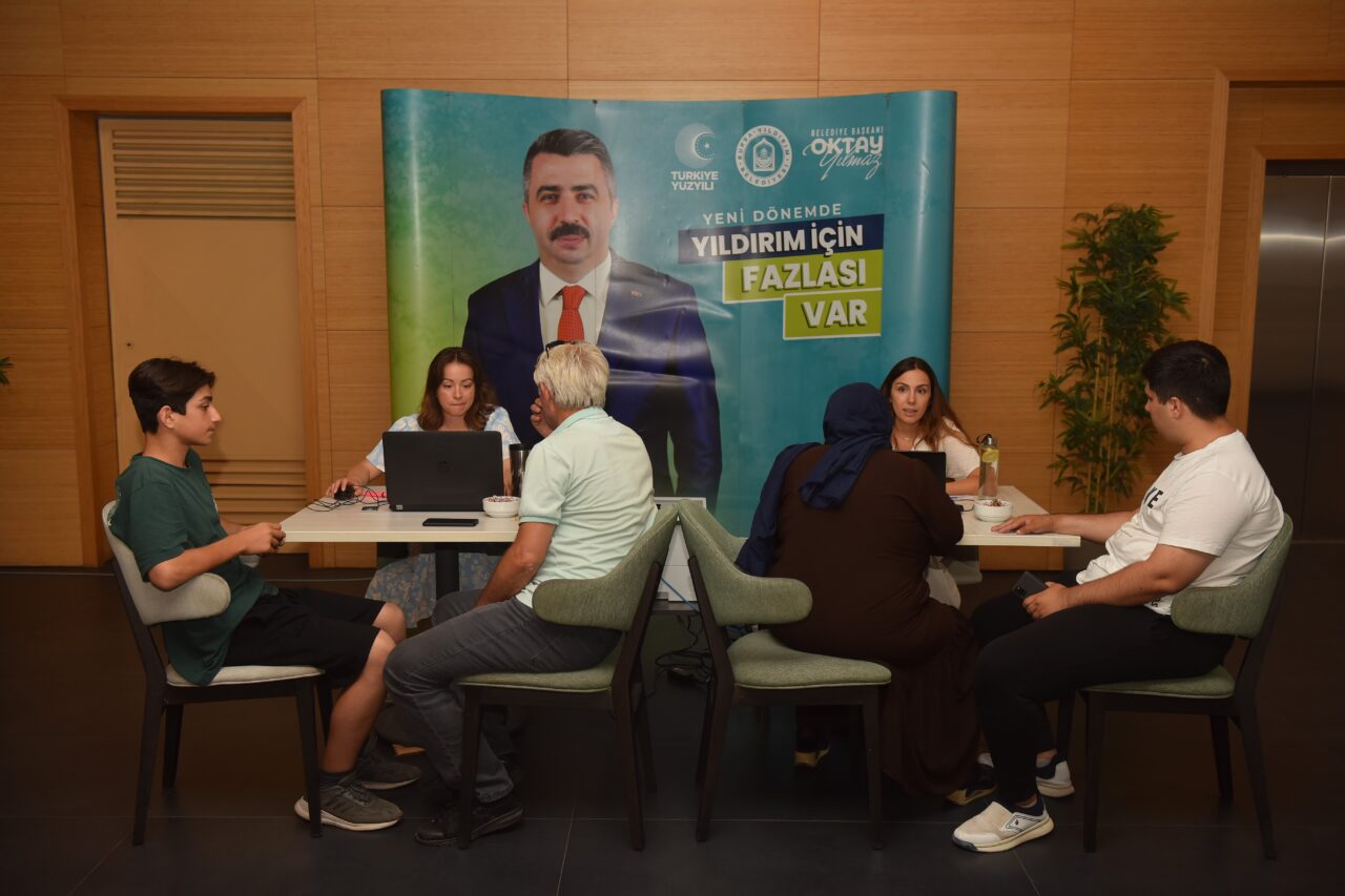 LGS sonuçlarının açıklanmasının ardından Yıldırım Belediyesi, tercih yapacak öğrencilere ücretsiz