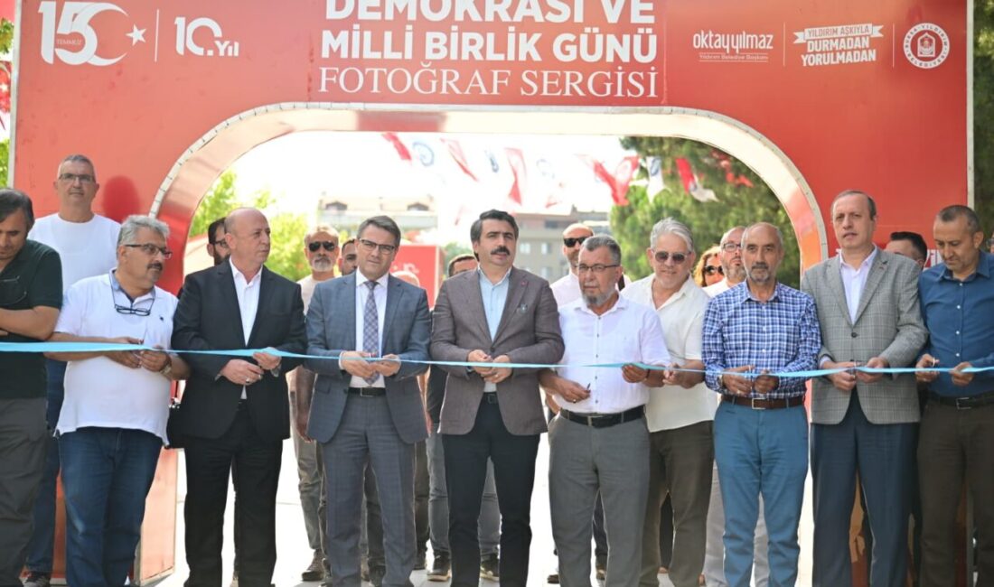 Yıldırım’da 15 Temmuz ruhu fotoğraflarla yaşatılıyor Yıldırım Belediyesi, 15 Temmuz Demokrasi ve Milli Birlik Günü'nün 10.