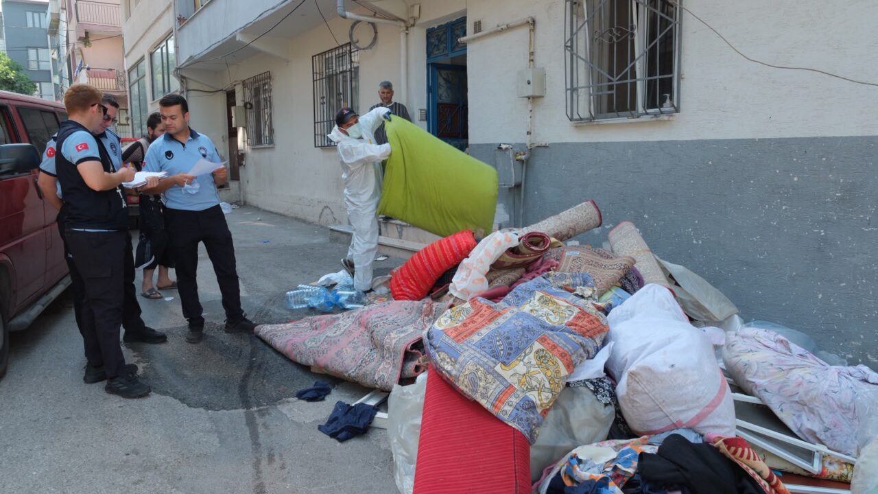 Tam 5 ton çöp temizlendi 2 Bülten Medya -