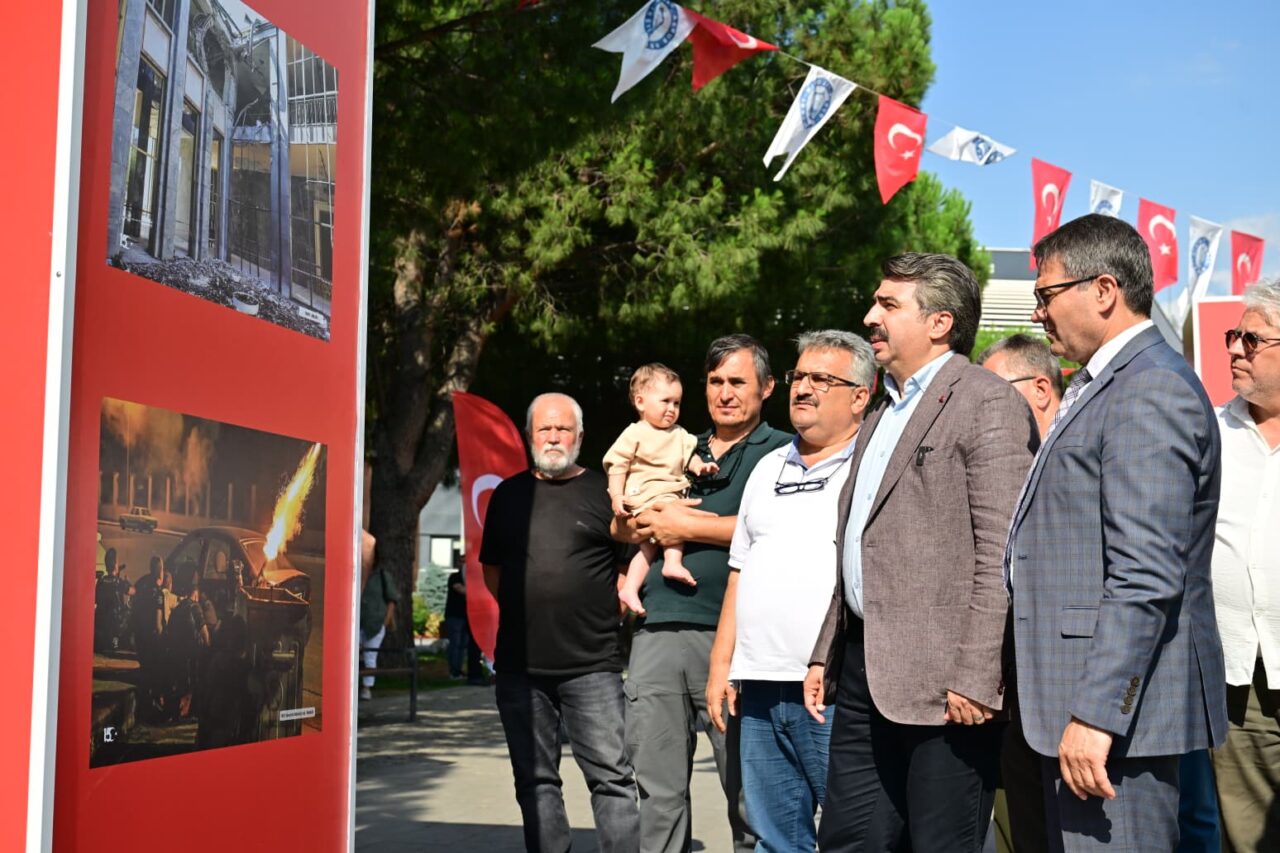 Yıldırım'da 15 Temmuz ruhu fotoğraflarla yaşatılıyor 1 Bülten Medya -