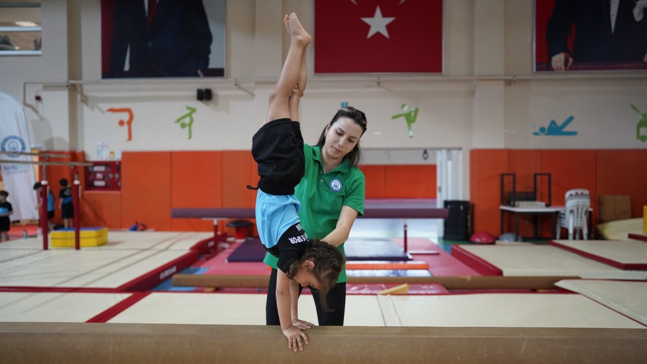 Yıldırım Belediyesi Yaz Spor Okulları'nda ikinci dönem kayıtları başladı. 4-16