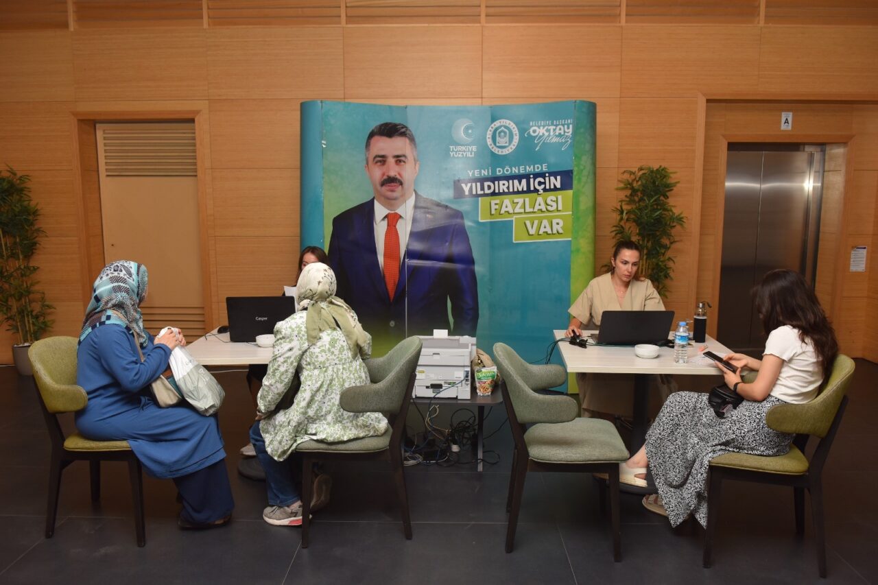 Yıldırım Belediyesi, YKS tercih döneminde üniversite adaylarına ücretsiz tercih danışmanlığı