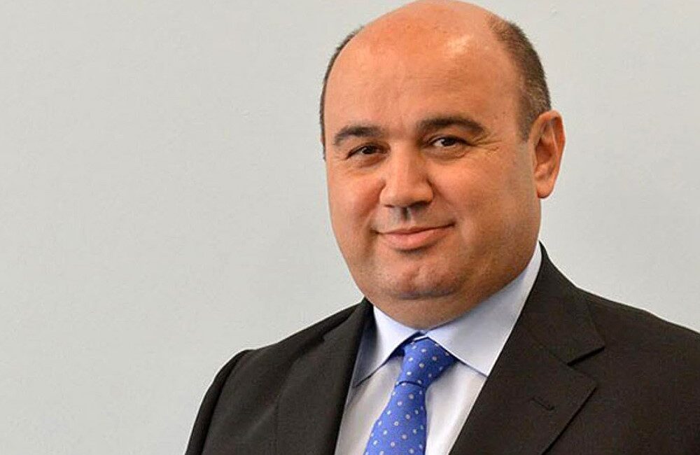 Yıllardır aranan iki cinayetin kilit ismi Şişli’de yakalandı İstanbul Zincirlikuyu’nda 1995 yılında Yeni Günaydın Gazetesi’nin sahibi Mehmet Bekir