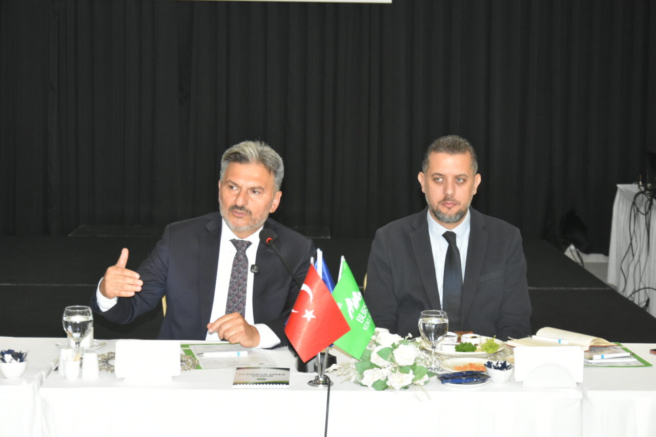 Bursa Kent Konseyi Başkanı Orhan Samast, ilçe kent konseylerinin başkan