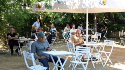 Mudanya Belediye Başkanı Deniz Dalgıç, “Açık Kapı” buluşmaları kapsamında vatandaşlarla