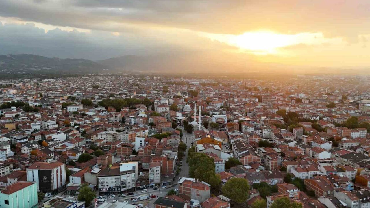 17 Ağustos’un 27. yılında İnegöl’de güvenli şehir için dönüşüm sürüyor 12 Bülten Medya -