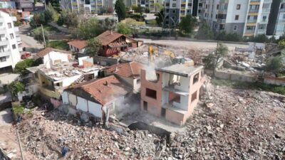 17 Ağustos 1999 Marmara Depremi’nin merkez üssü Kocaeli’de, Büyükşehir Belediyesince