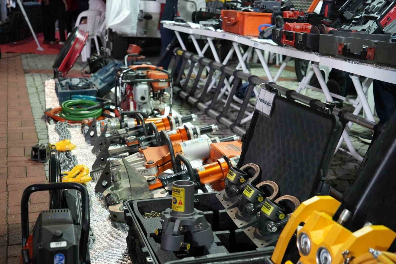 17 Ağustos’un acısı 27 yıl sonra da hafızalarda 29 Bülten Medya -