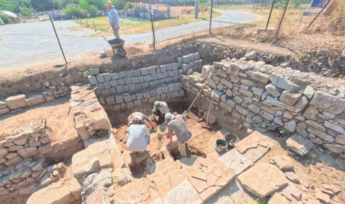 2 bin 700 yıllık Parion Antik Kenti’nde kazı çalışmaları başladı Çanakkale’nin Biga ilçesi Kemer köyünde, yaklaşık 2 bin 700 yıllık