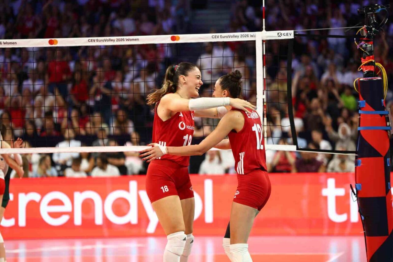 2026 CEV Avrupa Voleybol Şampiyonası: Türkiye: 2 - Polonya: 3 113 Bülten Medya -