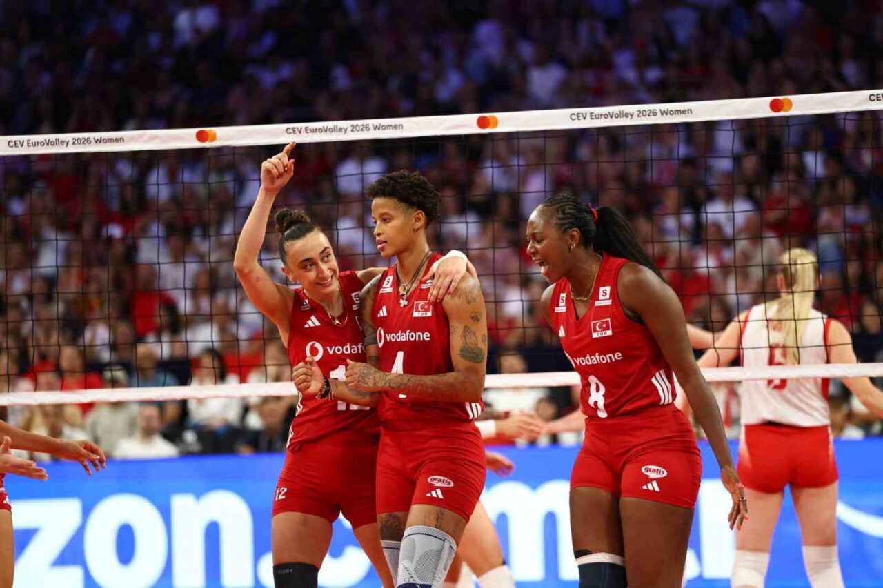 2026 CEV Avrupa Voleybol Şampiyonası: Türkiye: 2 - Polonya: 3 109 Bülten Medya -