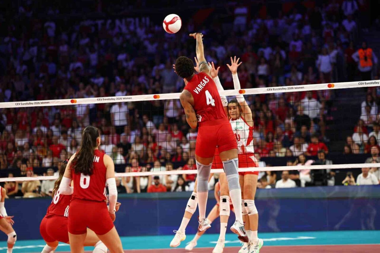2026 CEV Avrupa Voleybol Şampiyonası: Türkiye: 2 - Polonya: 3 143 Bülten Medya -