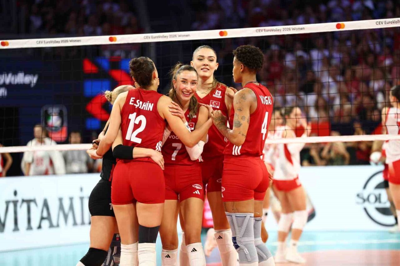 2026 CEV Avrupa Voleybol Şampiyonası: Türkiye: 2 - Polonya: 3 119 Bülten Medya -