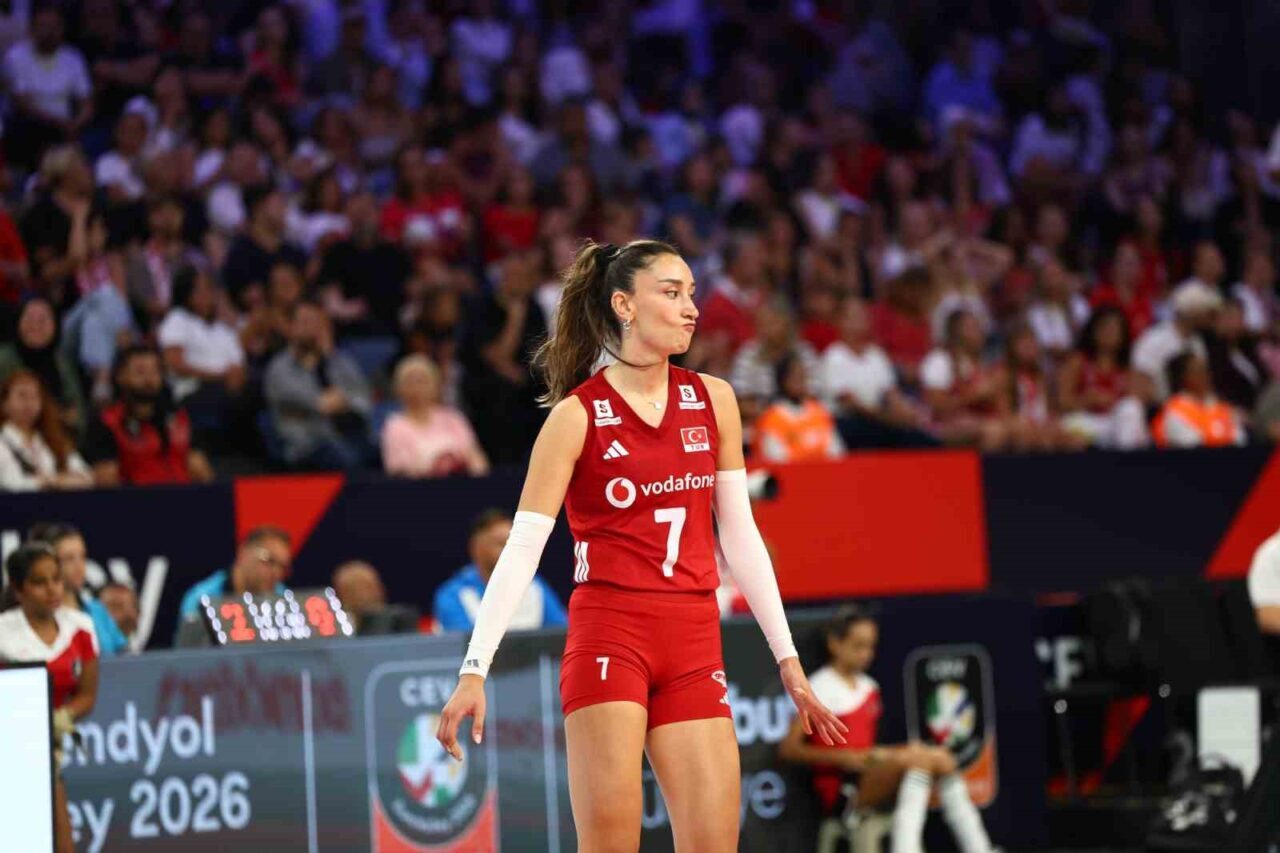 2026 CEV Avrupa Voleybol Şampiyonası: Türkiye: 2 - Polonya: 3 131 Bülten Medya -