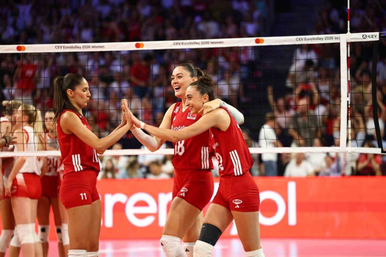 2026 CEV Avrupa Voleybol Şampiyonası: Türkiye: 2 - Polonya: 3 114 Bülten Medya -