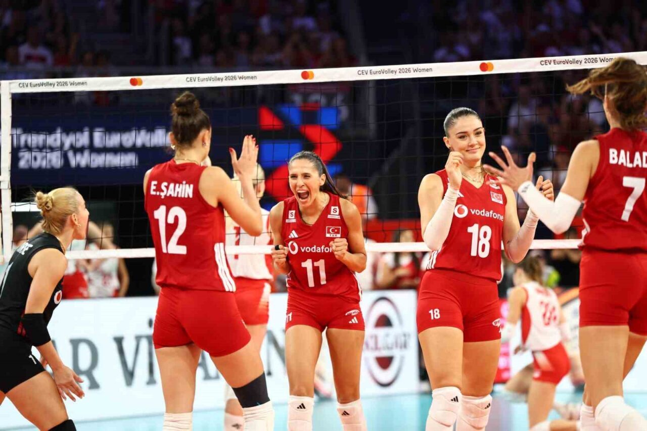 2026 CEV Avrupa Voleybol Şampiyonası: Türkiye: 2 - Polonya: 3 117 Bülten Medya -
